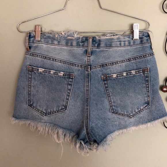 FOREVER 21 Destroyed Denim High Waist Distressed Jean Cutoff Edgy Size 27 Shorts - Picture 4 of 11
